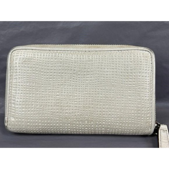 COACH Leather White Wristlet Zip Around Wallet Clutch - Picture 2 of 8